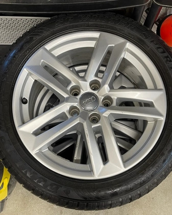 Audi A4 cena 85900 przebieg: 157460, rok produkcji 2017 z Wrocław małe 781